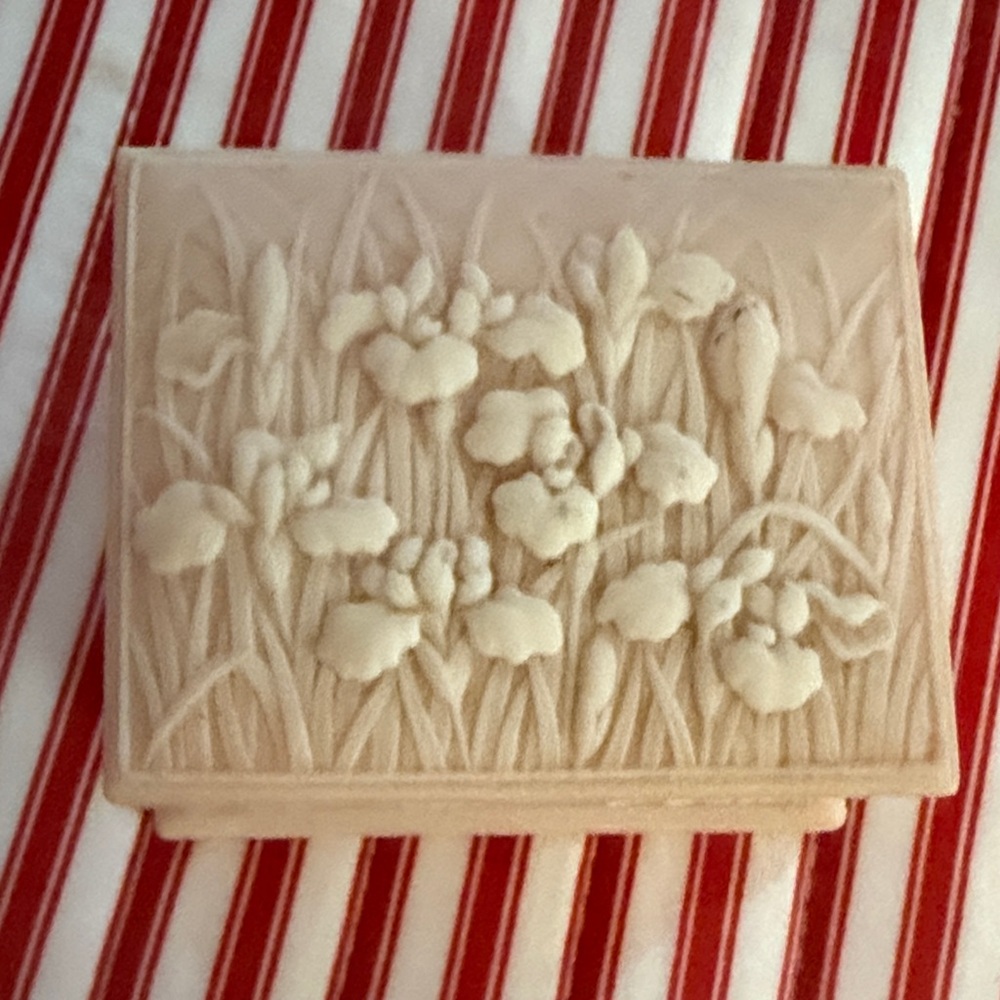 Floral Embossed Cream Jewelry Box
